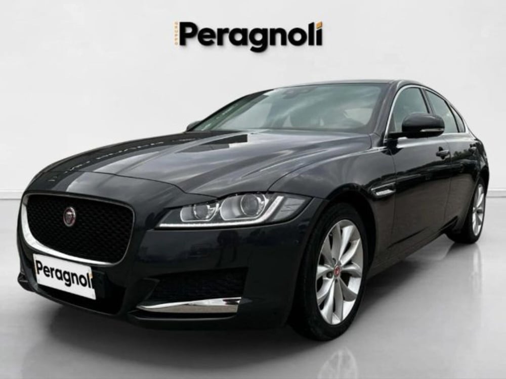 Jaguar XF usata a Siena