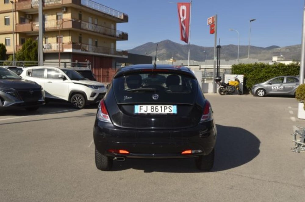 Lancia Ypsilon usata a Latina (6)