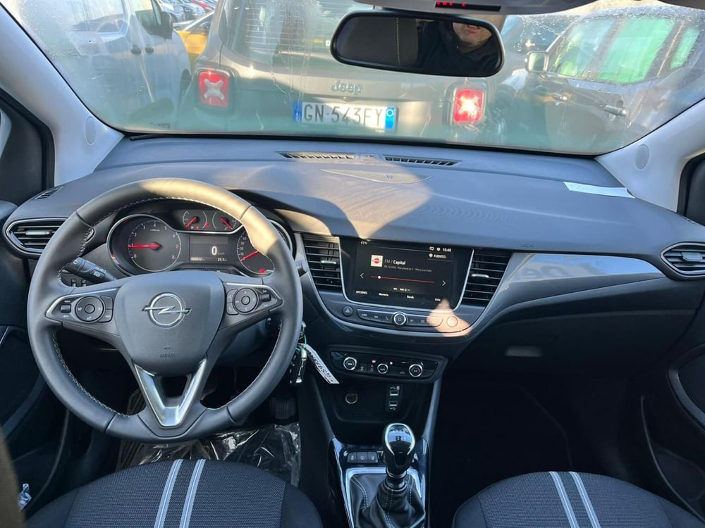 Opel Crossland nuova a Milano (14)