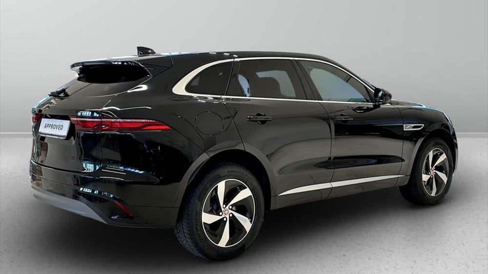 Jaguar F-Pace usata a Varese (4)