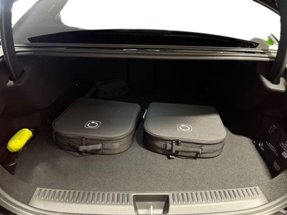 Mercedes-Benz Classe E nuova a Verona (10)