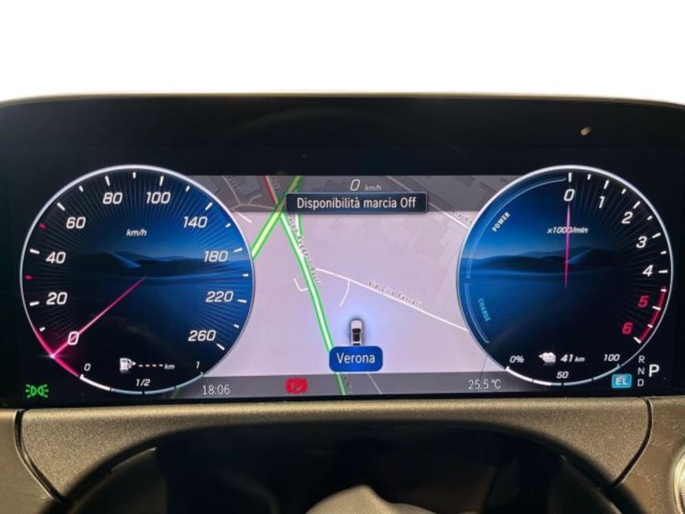 Mercedes-Benz Classe E nuova a Verona (5)