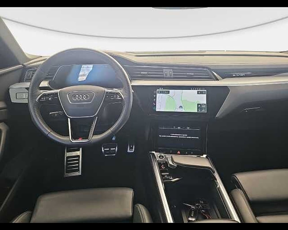 Audi Q8 Sportback usata a Roma (6)