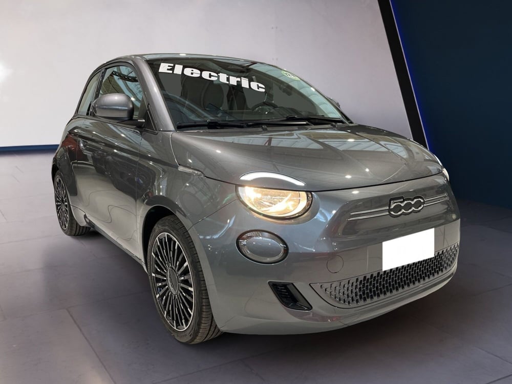 Fiat 500e usata a Torino (2)