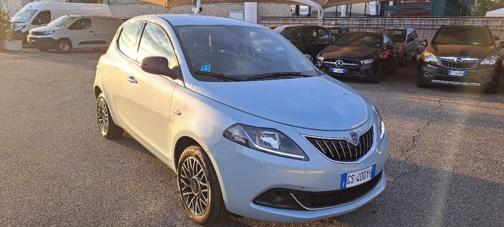 Lancia Ypsilon usata a Varese