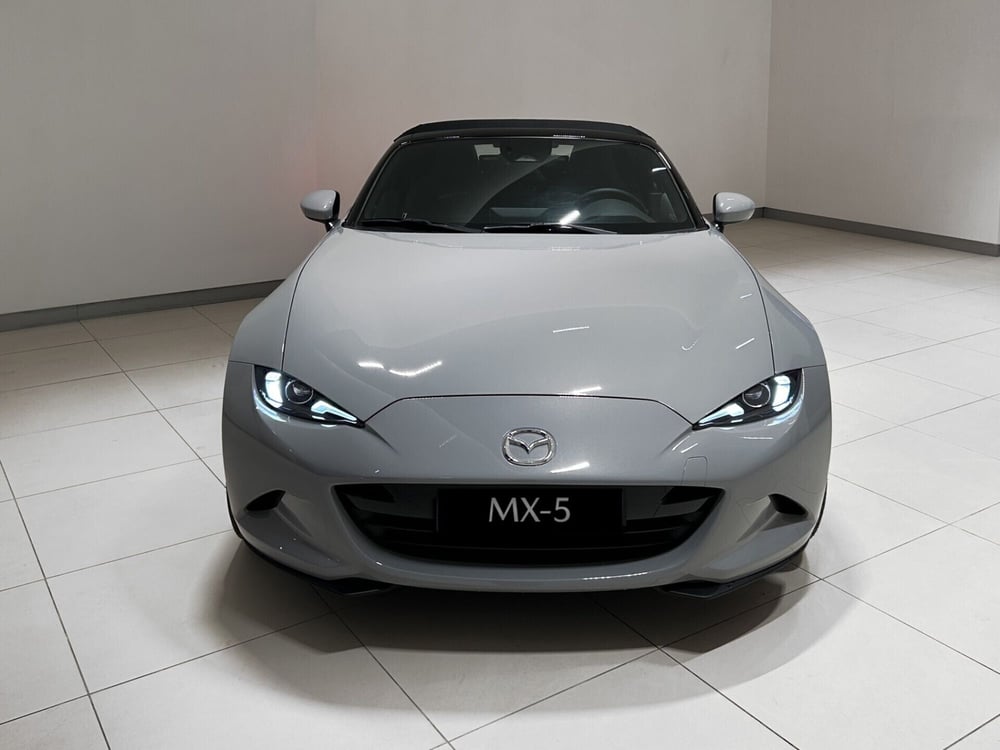 Mazda MX-5 nuova a Napoli (2)