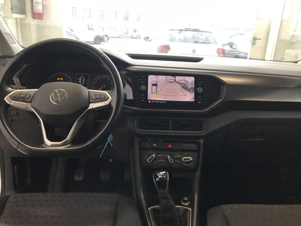 Volkswagen T-Cross usata a Milano (13)