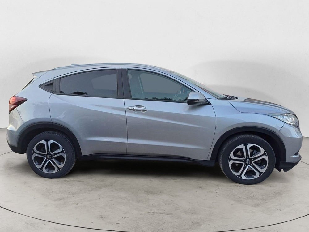 Honda HR-V usata a Bari (5)