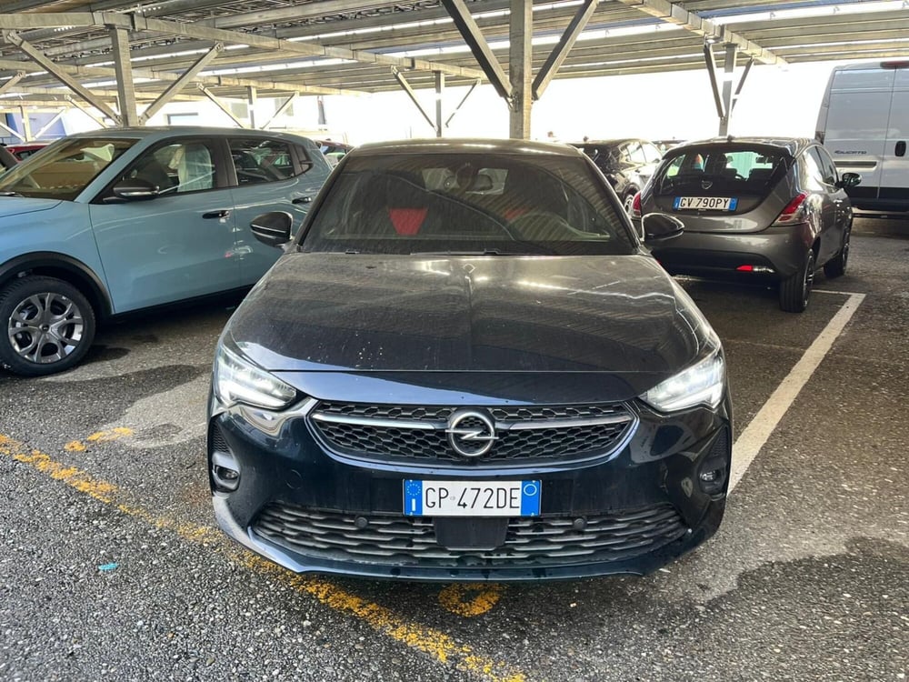 Opel Corsa-e nuova a Milano (2)