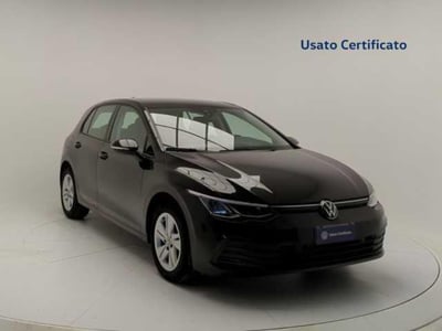 Volkswagen Golf 1.0 eTSI EVO DSG Life del 2024 usata a Pratola Serra