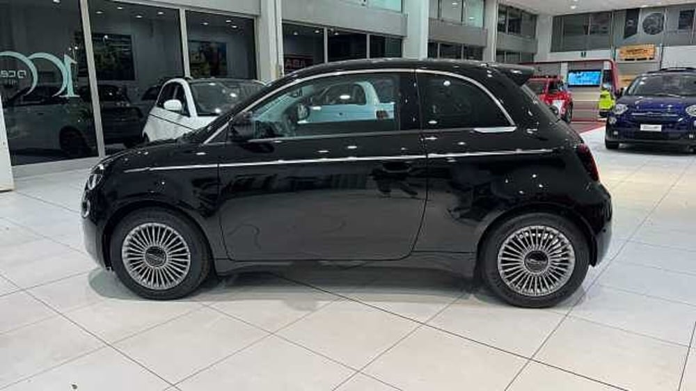 Fiat 500e usata a Milano (2)