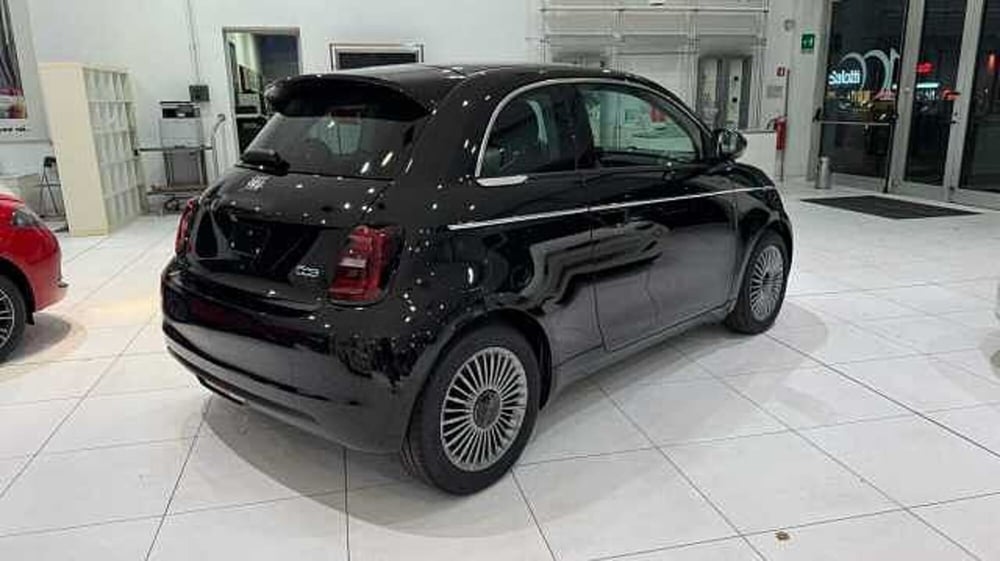 Fiat 500e usata a Milano (5)