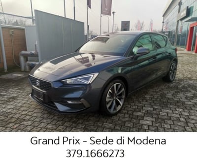 SEAT Leon 1.5 eTSI 150 CV DSG FR  nuova a Castenaso