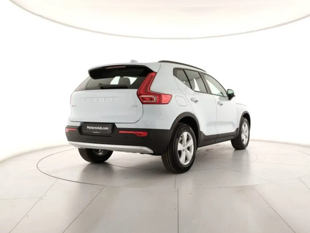 Volvo XC40 nuova a Modena (6)