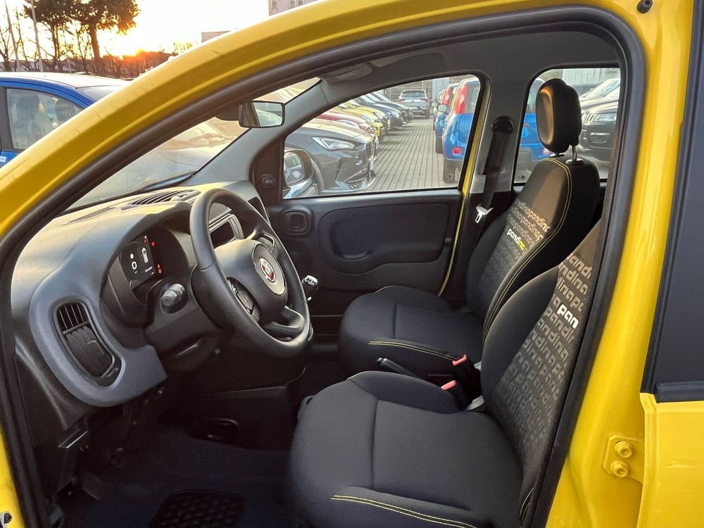 Fiat Panda Cross nuova a Milano (12)