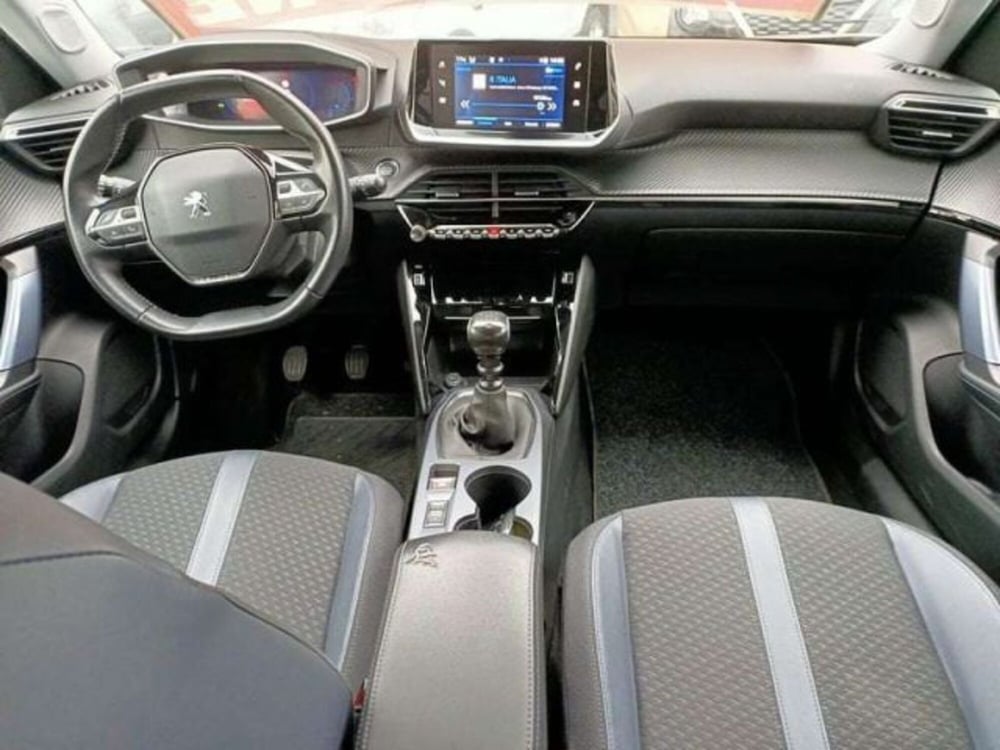 Peugeot 2008 usata a Firenze (9)