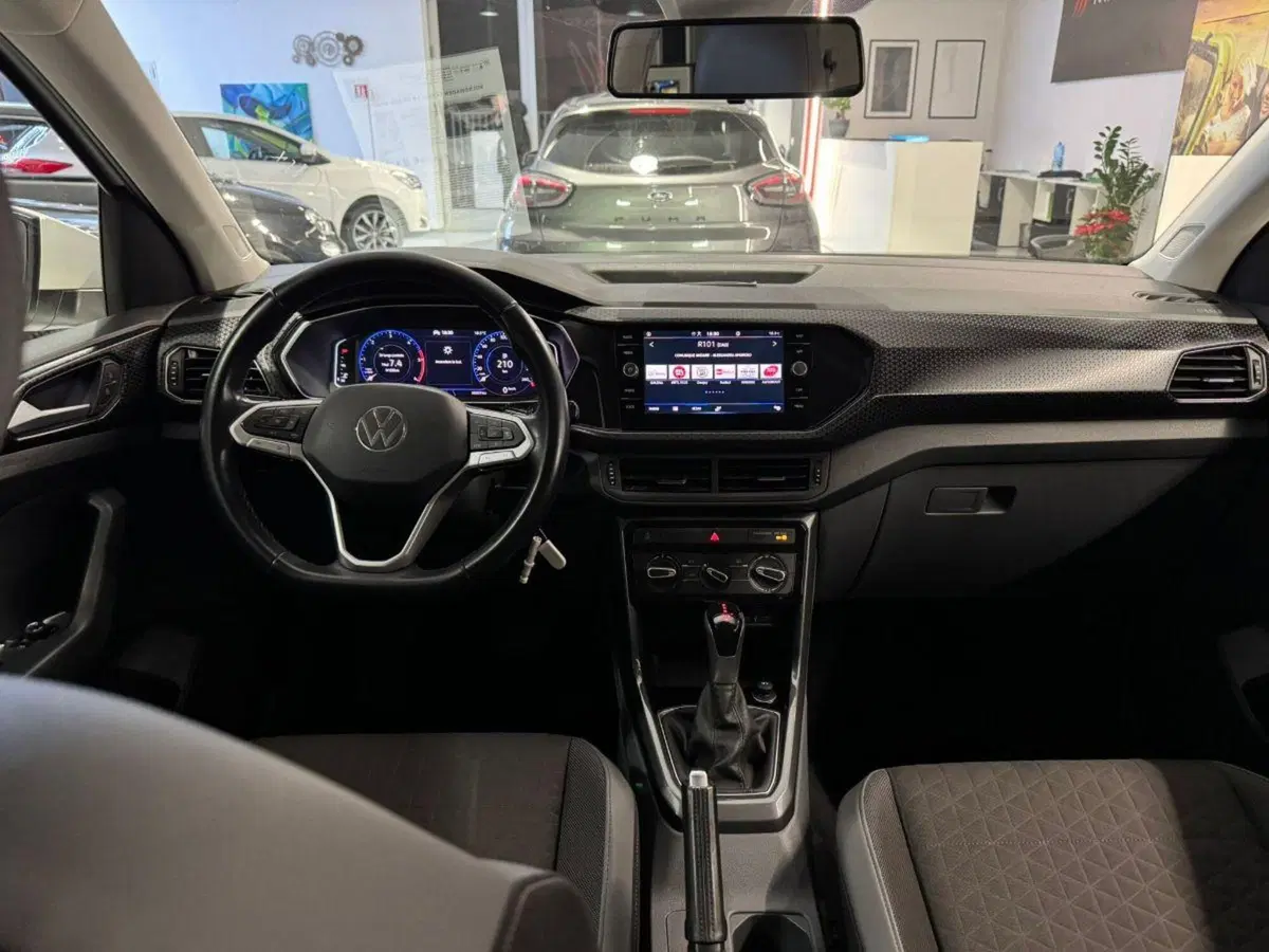 Volkswagen T-Cross usata a Lecce (12)