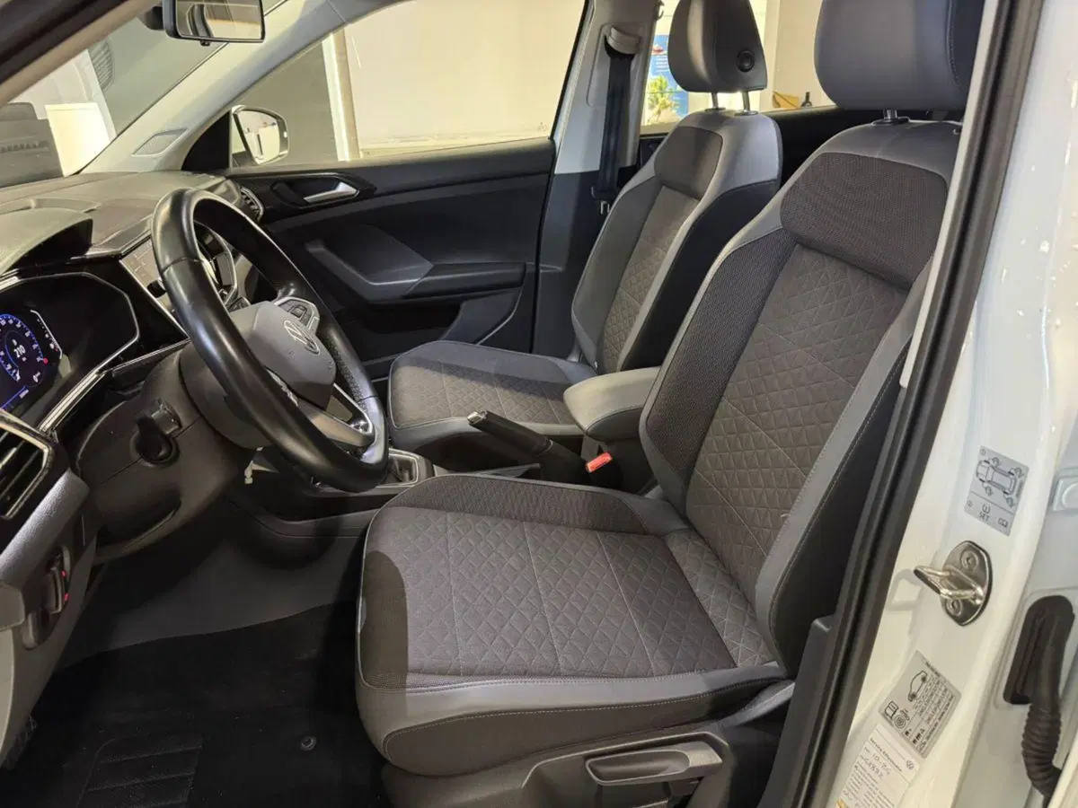 Volkswagen T-Cross usata a Lecce (18)