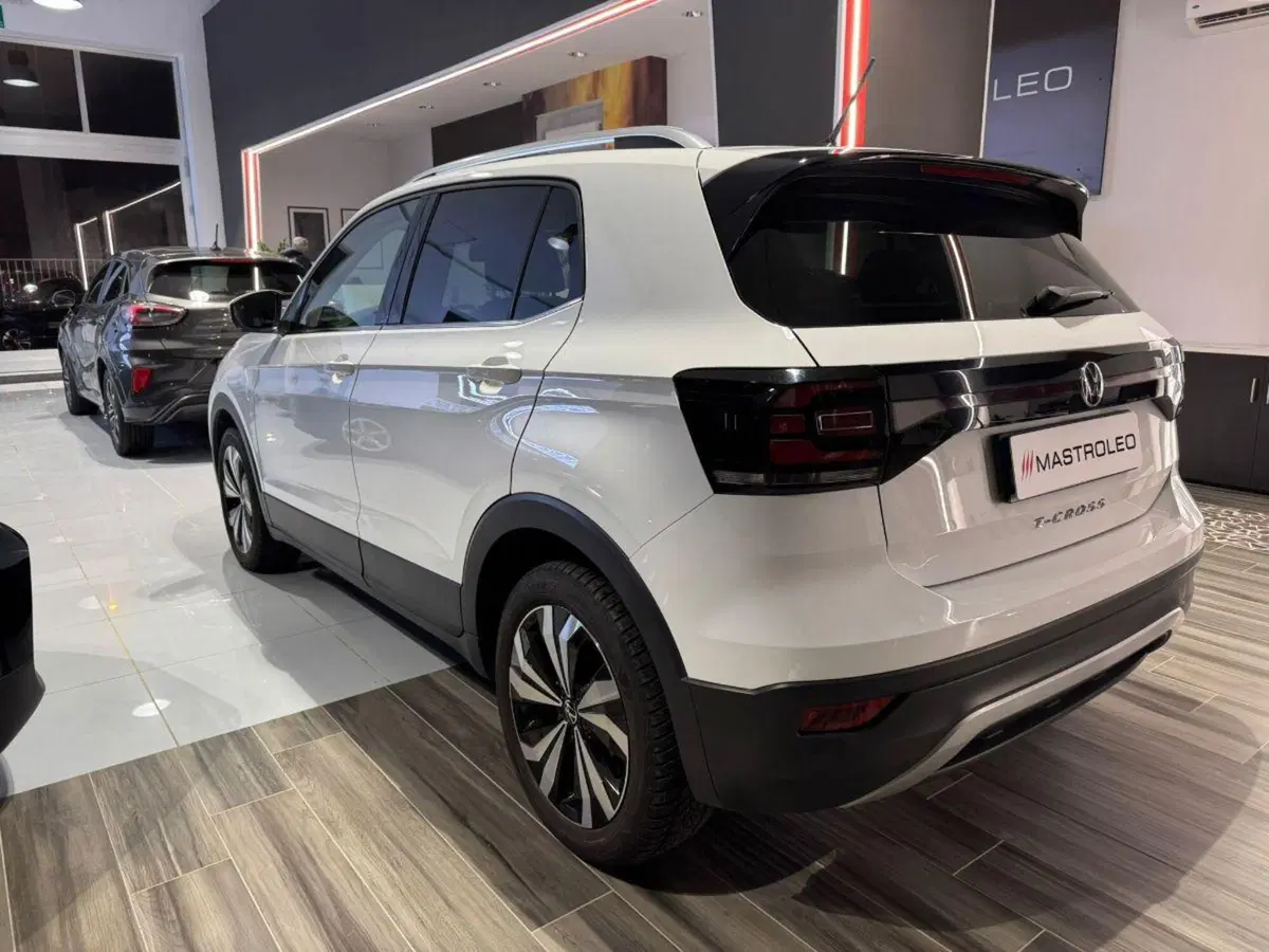 Volkswagen T-Cross usata a Lecce (6)
