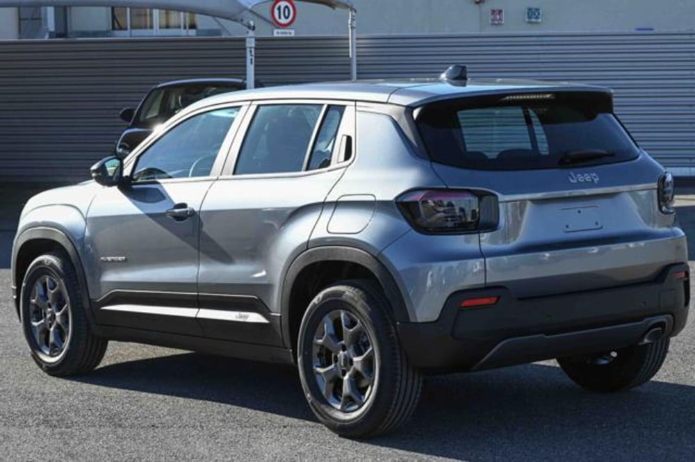 Jeep Avenger nuova a Torino (7)