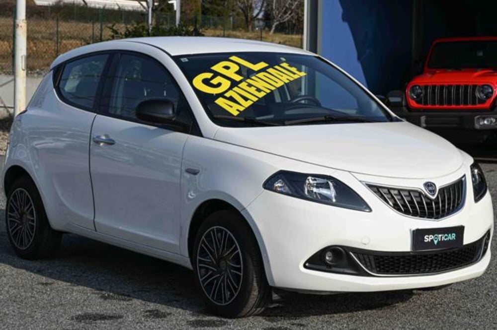 Lancia Ypsilon usata a Torino (3)