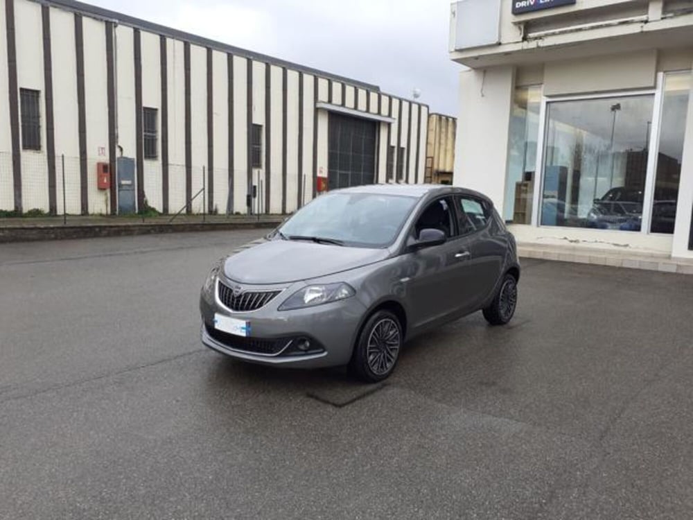 Lancia Ypsilon usata a Firenze