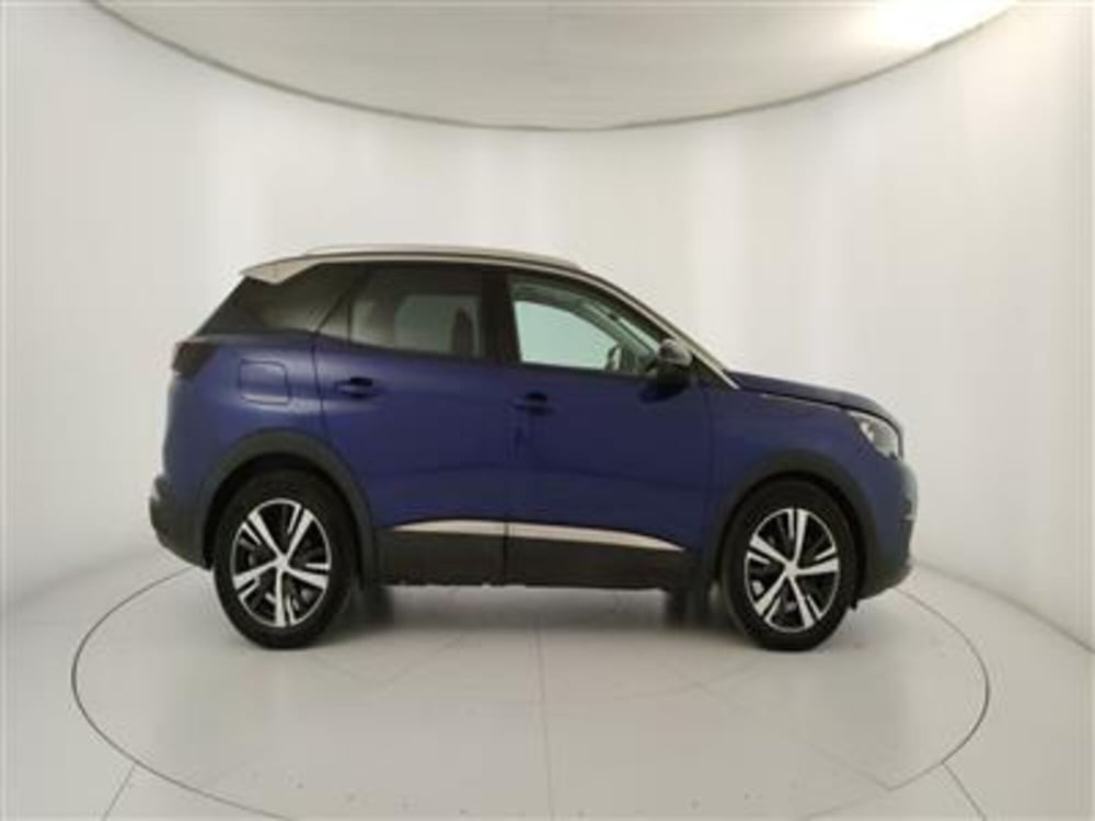 Peugeot 3008 usata a Bari (9)