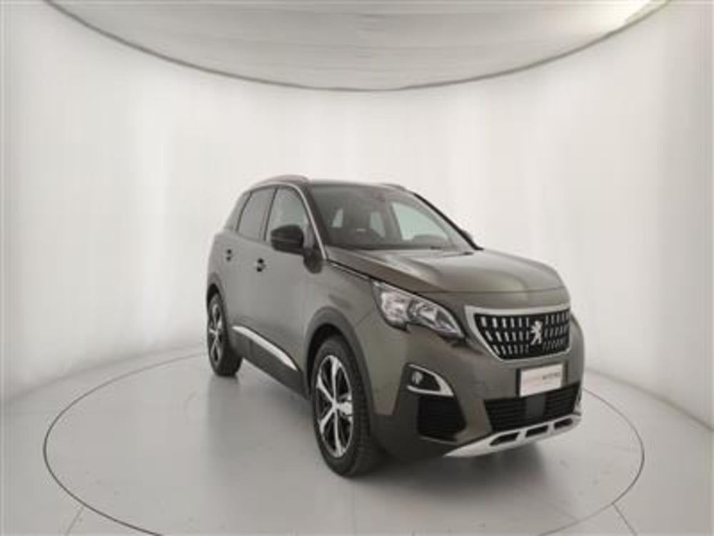 Peugeot 3008 usata a Bari (11)