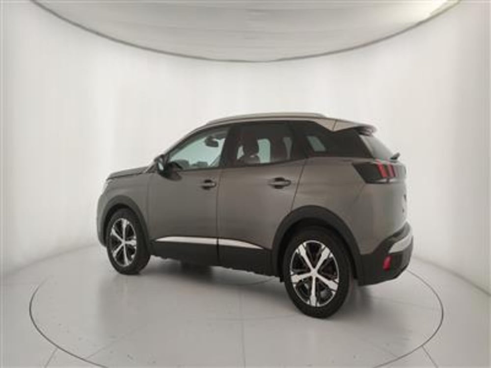 Peugeot 3008 usata a Bari (4)