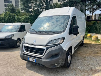 Peugeot Boxer Furgone 333 2.2 HDi/130CV FAP PM-TM Combi Comfort  del 2015 usata a Milano