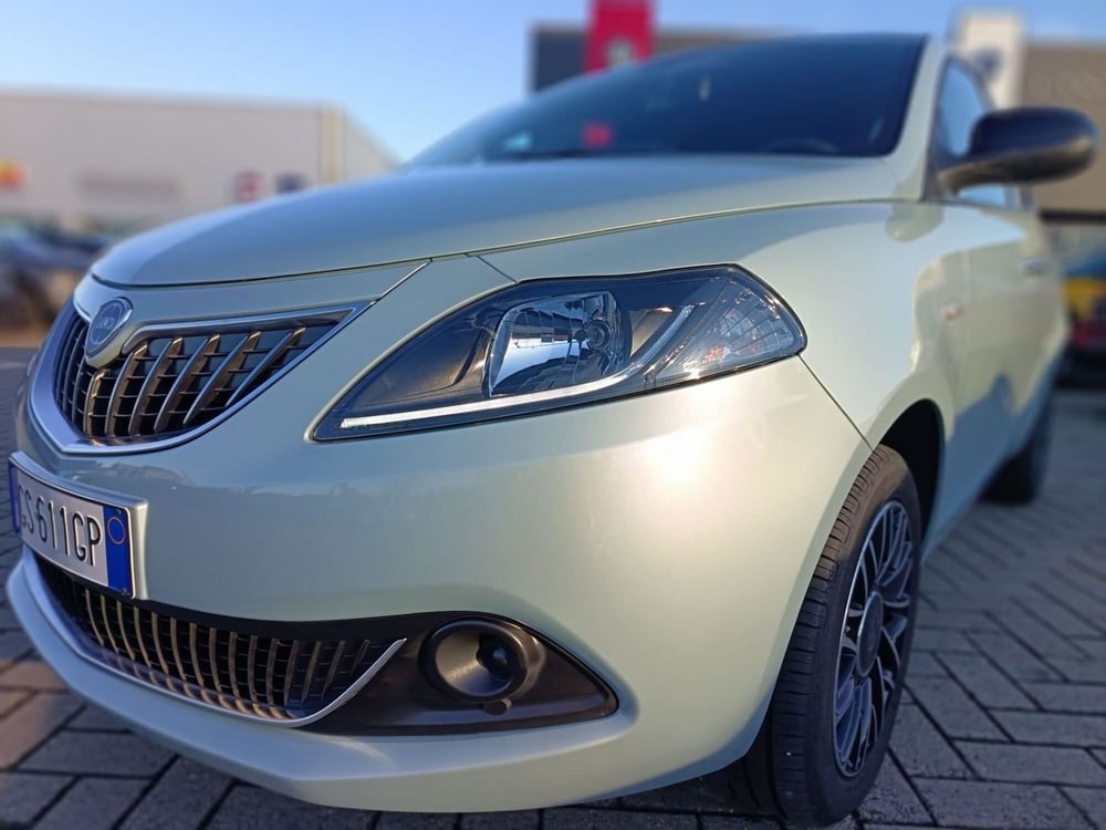 Lancia Ypsilon usata a Alessandria (9)