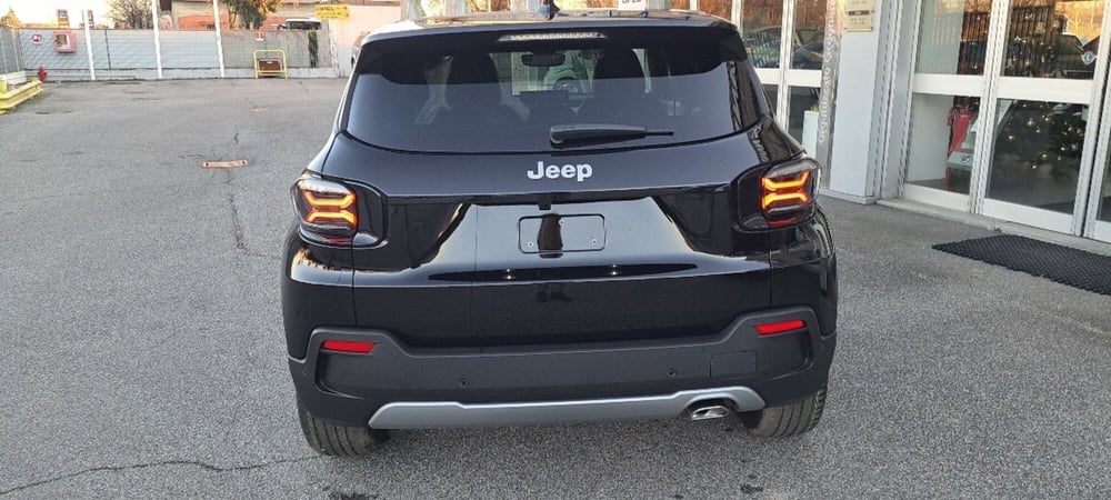 Jeep Avenger nuova a Varese (3)