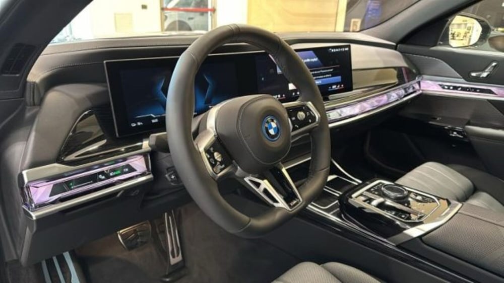 BMW i7 nuova a Torino (15)