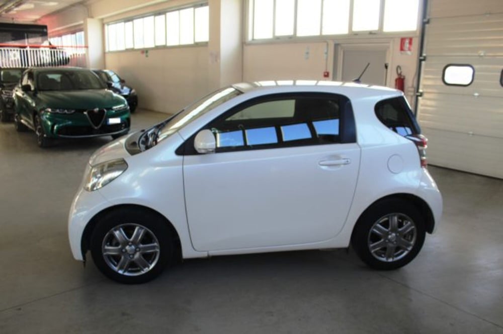 Toyota iQ usata a Terni (3)