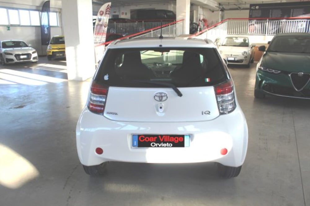 Toyota iQ usata a Terni (5)