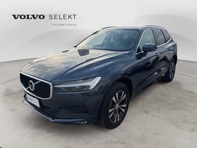 Volvo XC60 B4 (d) AWD Geartronic Momentum Pro  del 2021 usata a Bari