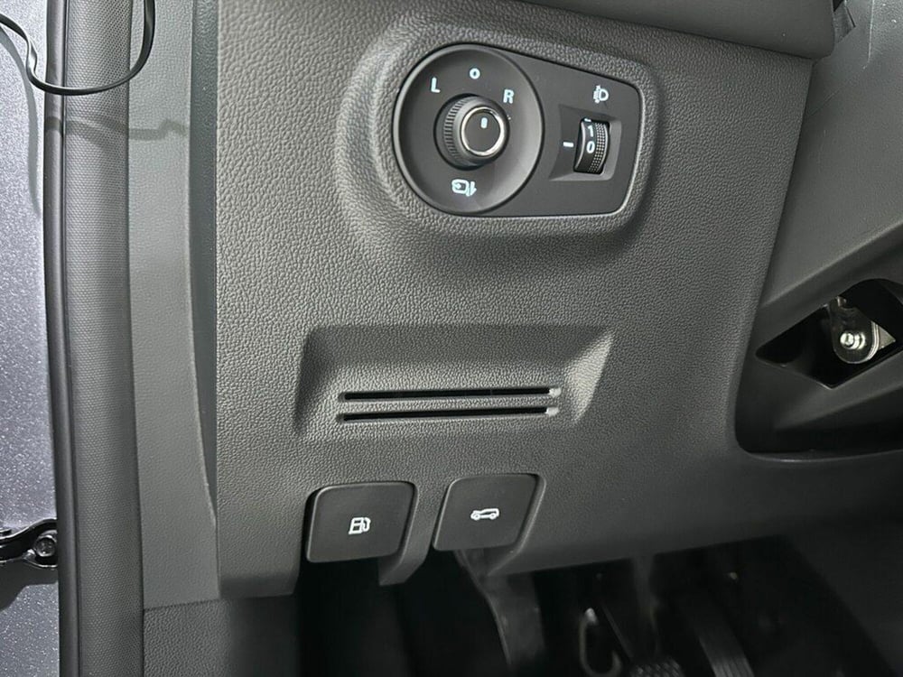 Mg ZS nuova a Varese (8)