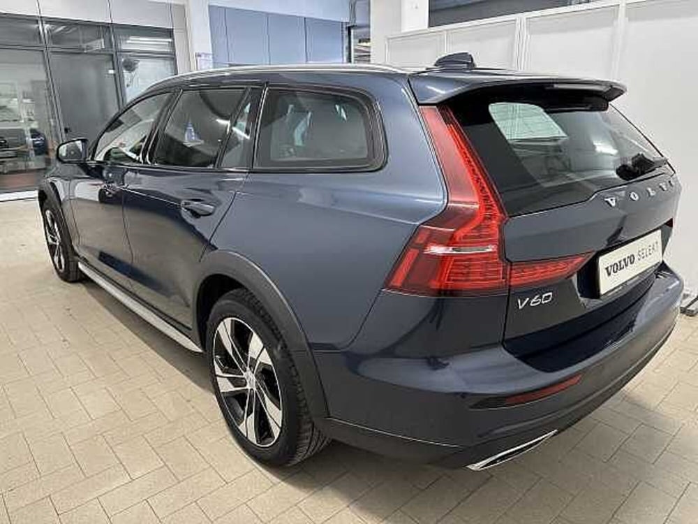 Volvo V60 Cross Country usata a Macerata (6)