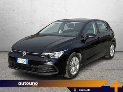 Volkswagen Golf 2.0 tdi Life 115cv del 2024 usata a Pozzuoli