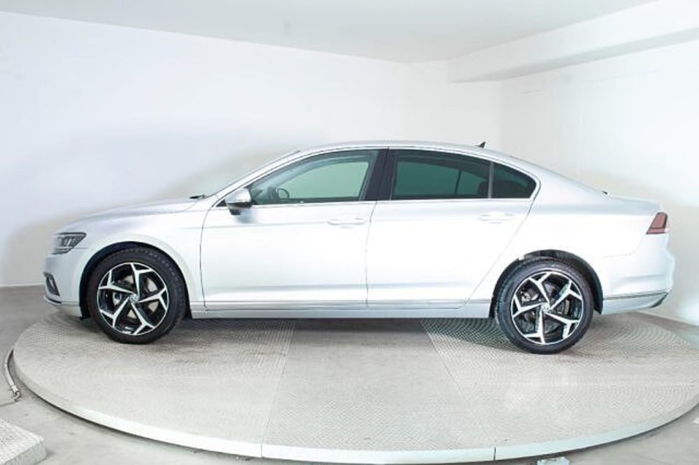 Volkswagen Passat usata a Novara (7)