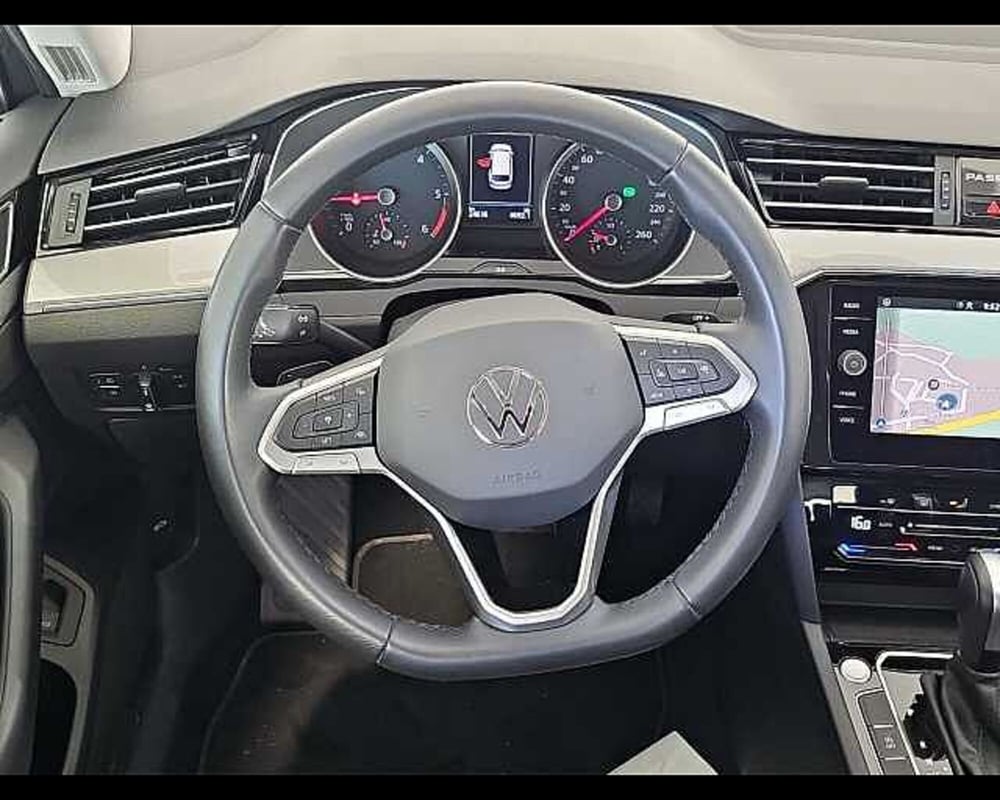 Volkswagen Passat Variant usata a Roma (14)