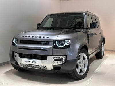 Land Rover Defender 110 3.0d i6 mhev X-Dynamic SE awd 200cv auto del 2023 usata a Varese