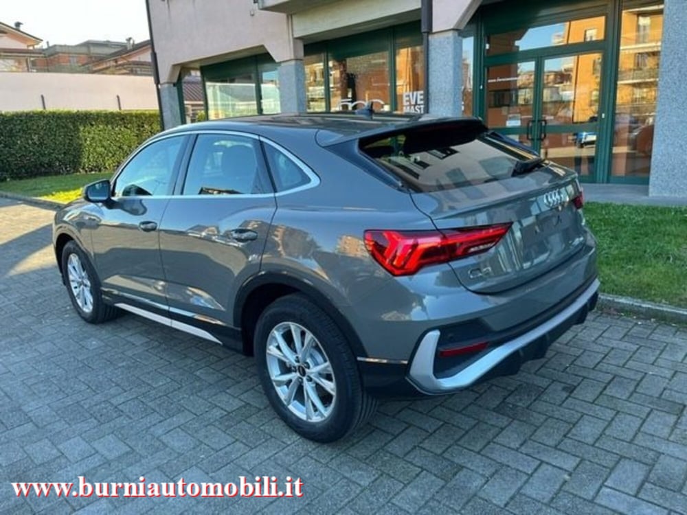 Audi Q3 Sportback nuova a Milano (16)