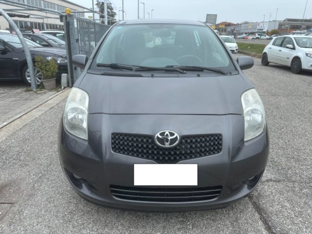 Toyota Yaris usata a Lodi (2)