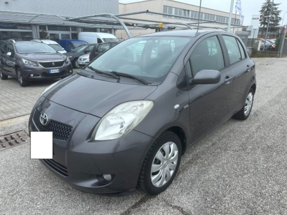 Toyota Yaris usata a Lodi (3)