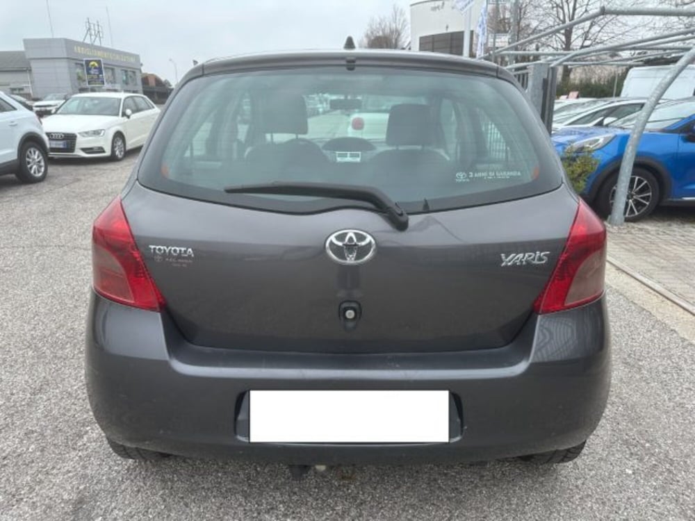 Toyota Yaris usata a Lodi (4)