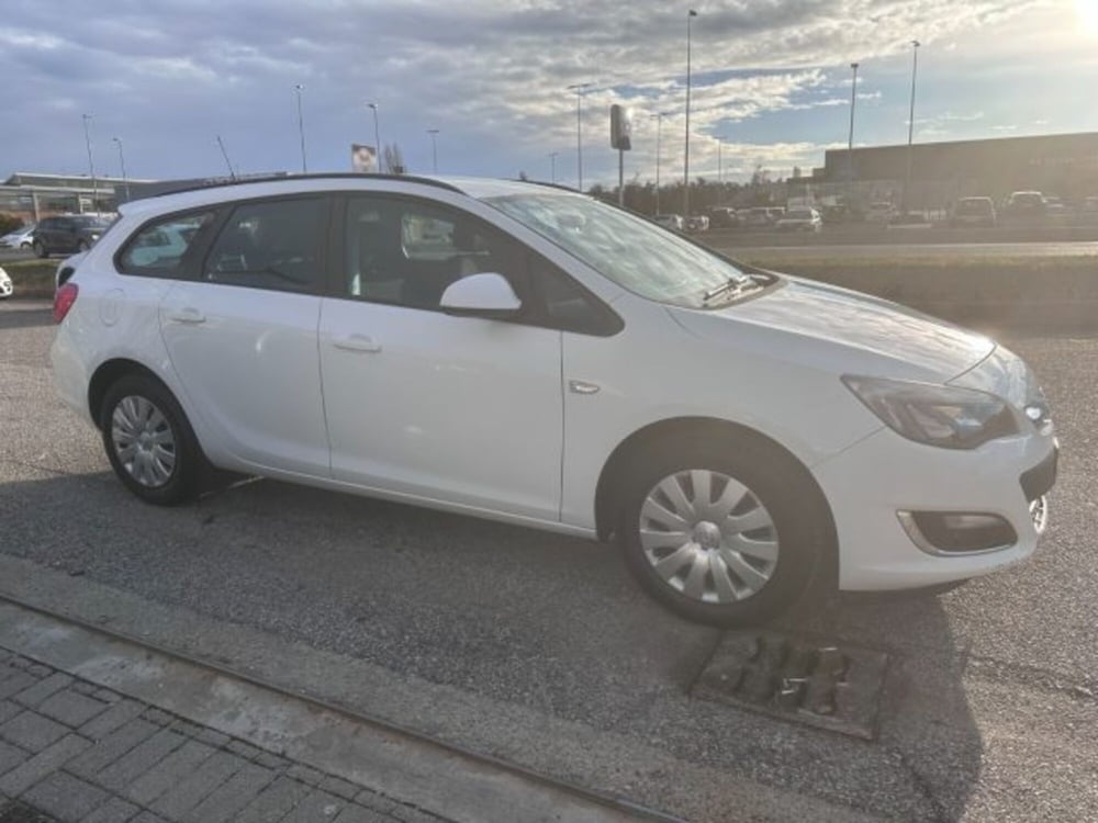 Opel Astra Station Wagon usata a Lodi (5)