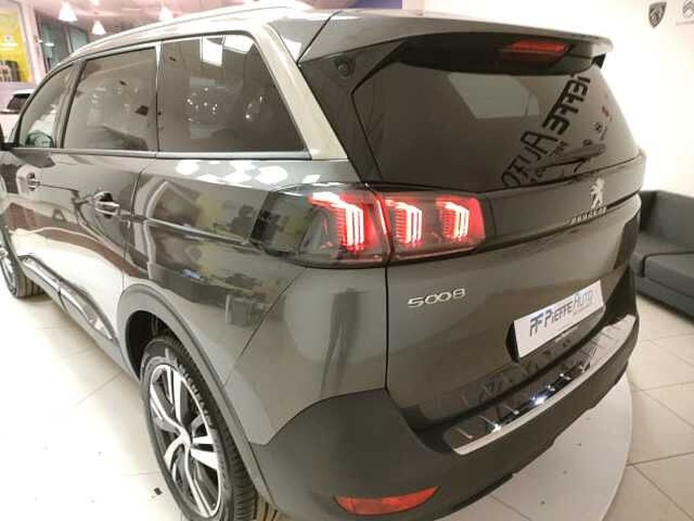 Peugeot 5008 usata a Teramo (9)