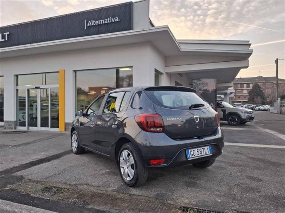 Dacia Sandero usata a Torino (11)