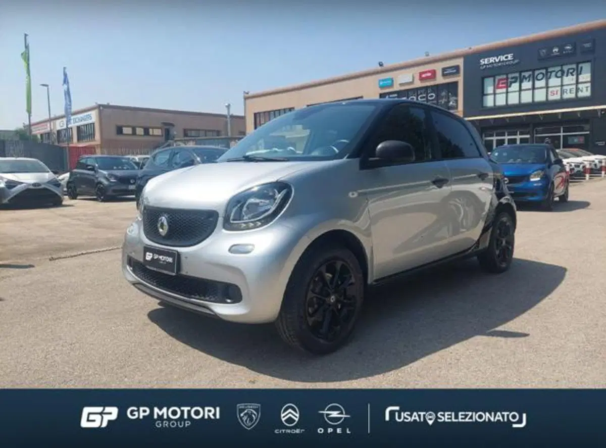 smart forfour usata a Caserta